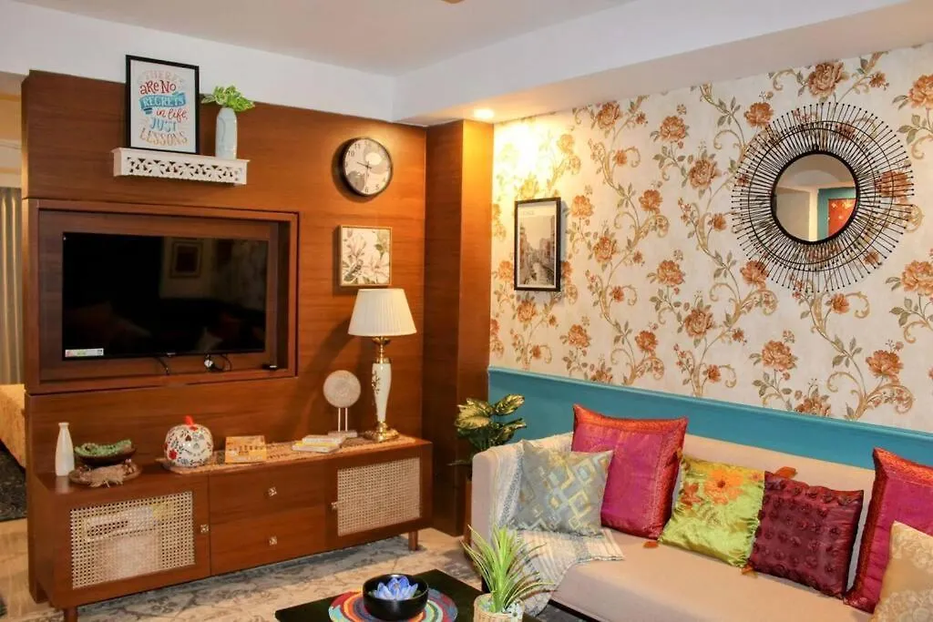 Troy - Cozy Studio Haven, Free Parking And Wi-Fi Gurgaon Indie