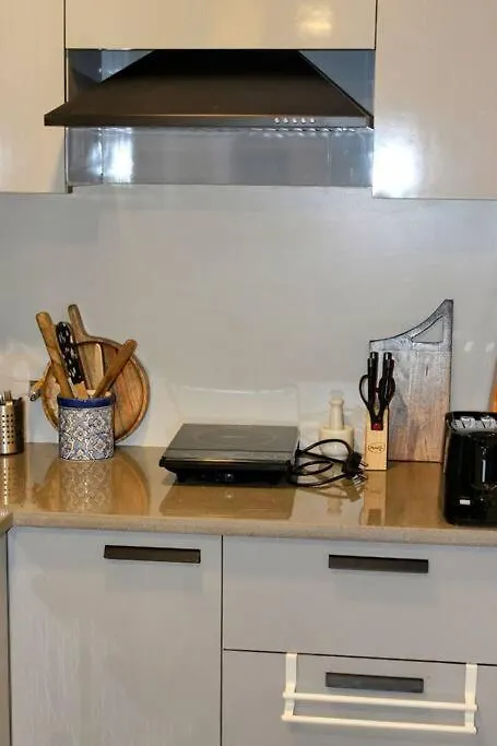 Troy - Cozy Studio Haven, Free Parking And Wi-Fi Gurgaon