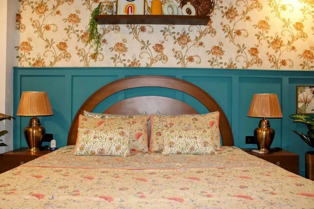Troy - Cozy Studio Haven, Free Parking And Wi-Fi Gurgaon Indie