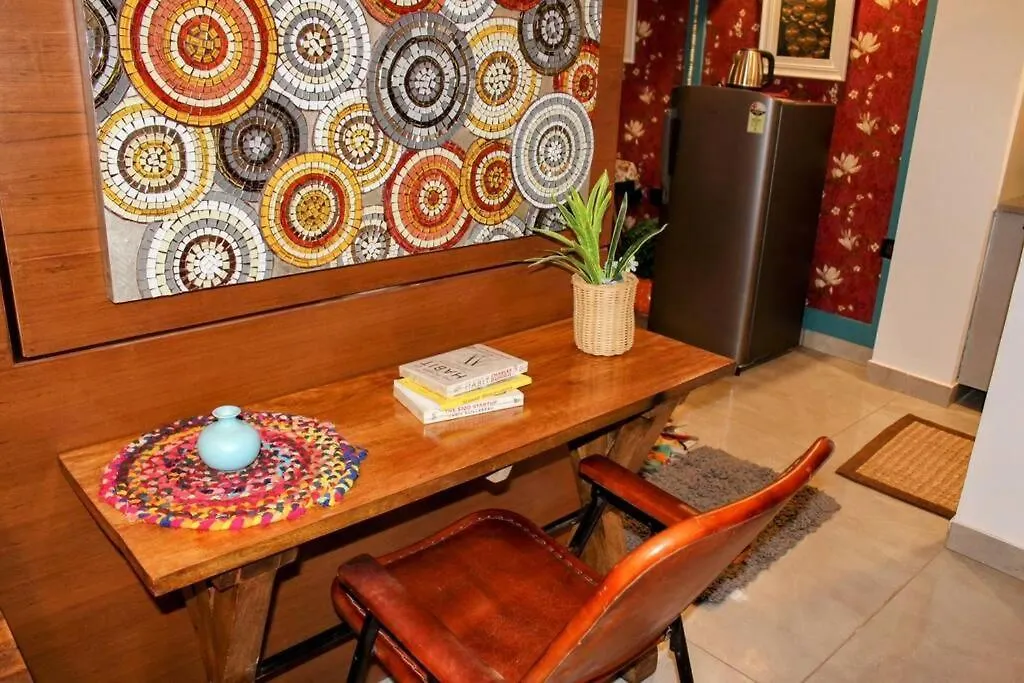 Apartament Troy - Cozy Studio Haven, Free Parking And Wi-Fi Gurgaon